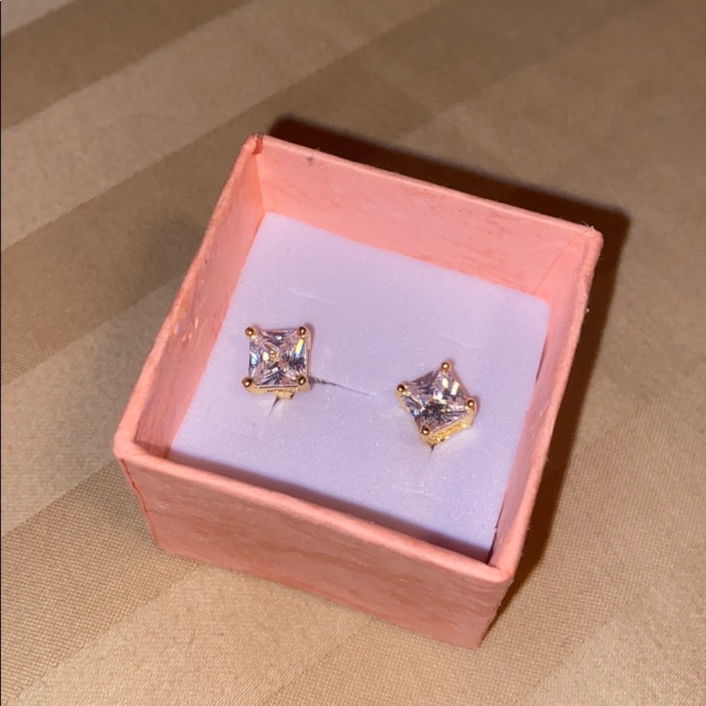 Earring studs - Picture 2 of 3
